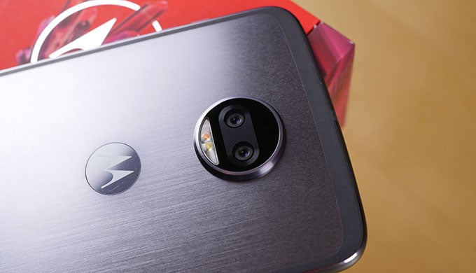 Moto Z2 Force & Moto 360 Camera: Unboxing Motorola's latest modular gear