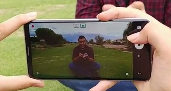 LG V30 said to sport a pressure-sensitive TouchSense display, with animated UI to match