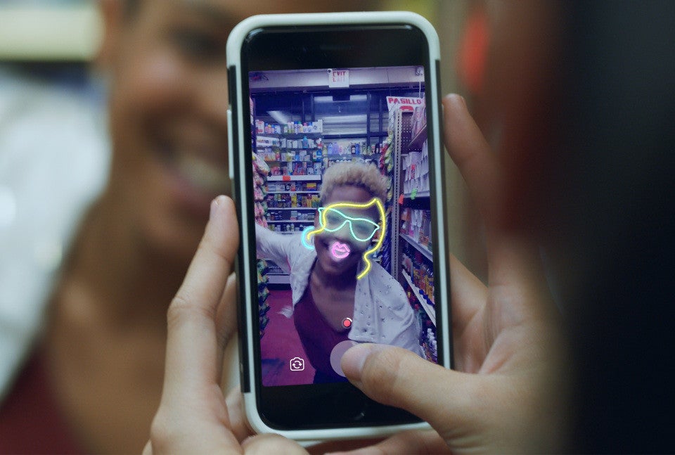 Facebook Camera updated with support for GIFs and new option to go live
