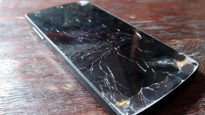 Shatterless screen? Yesterday's news! Motorola is working on a display glass that heals itself!