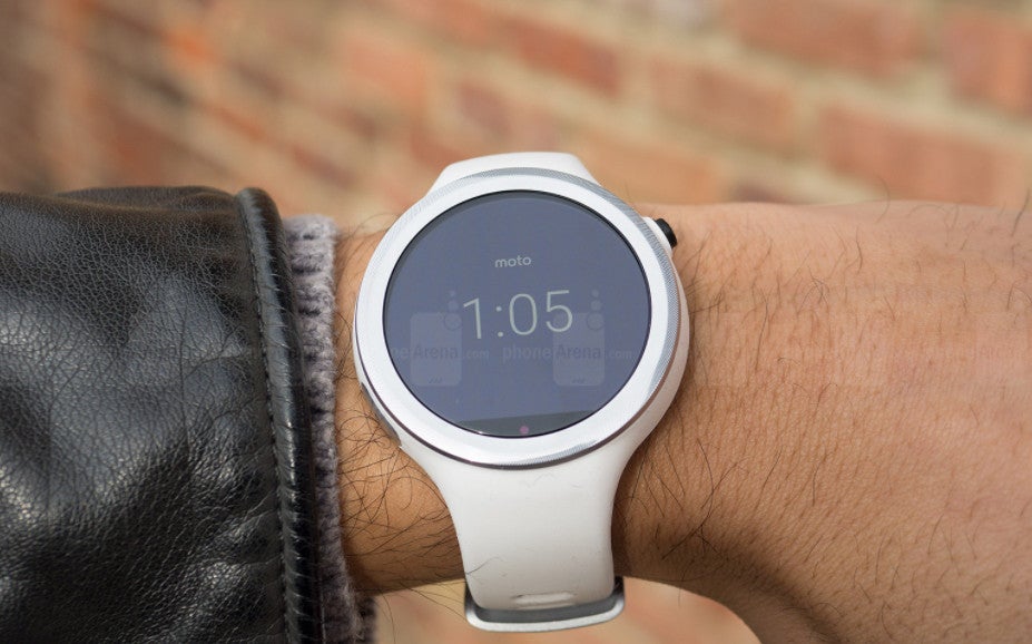 Motorola decides to roll out Android Wear 2.0 for Moto 360 Sport PhoneArena