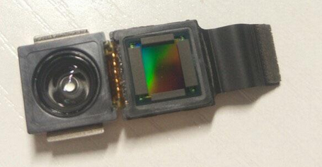 This is said to be the 3D sensing module for the iPhone 8 - Rosenblatt: 40 million iPhone 8 units to ship in the second half of 2017; model&#039;s 3D sensor leaks