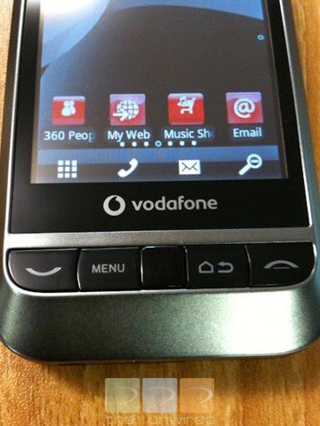 First actual images of the Android 2.1 powered Vodafone 845 surfaces