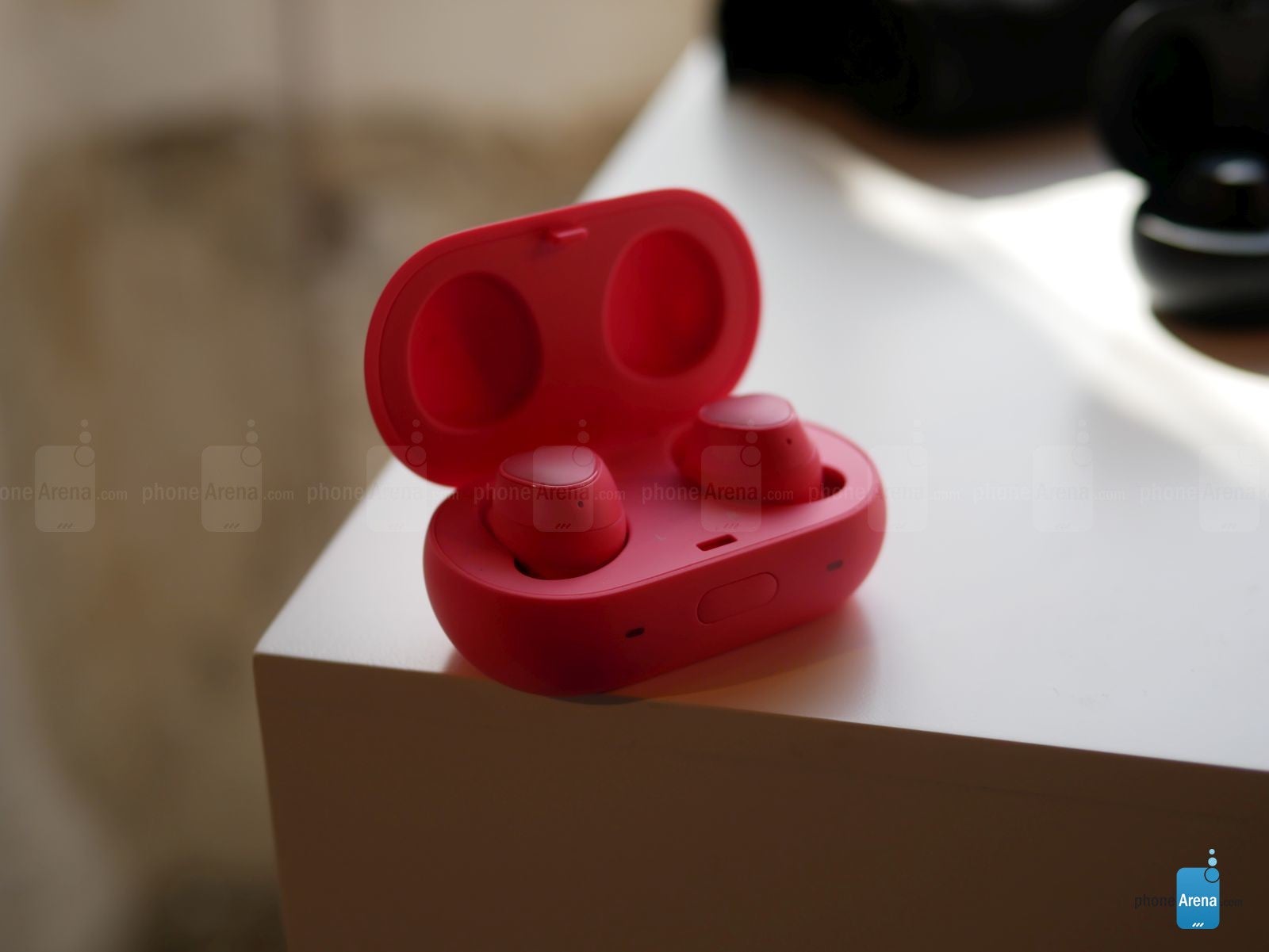 Samsung's new Gear IconX wireless earphones could fix the first-gen model's biggest problem