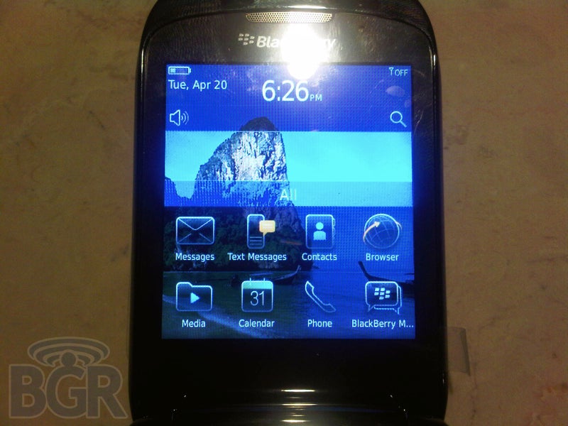 OS 6.0 gets previewed on the BlackBerry 9670 - which is a flip phone?