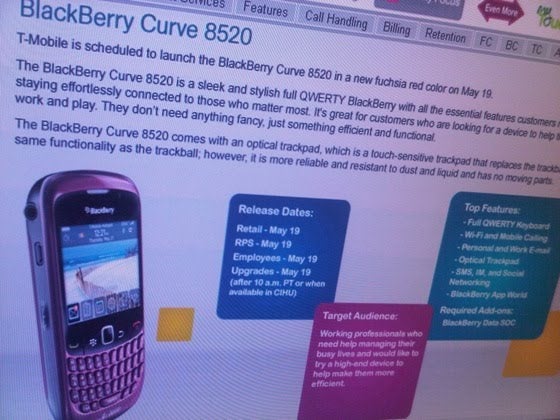 T-Mobile expected to see a red version of the BlackBerry Curve 8520