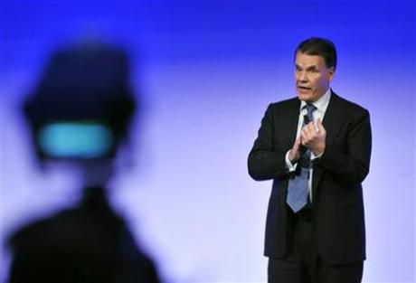 With Nokia expected to miss profit growth in 2010, investors are frustrated at Nokia&#039;s CEO