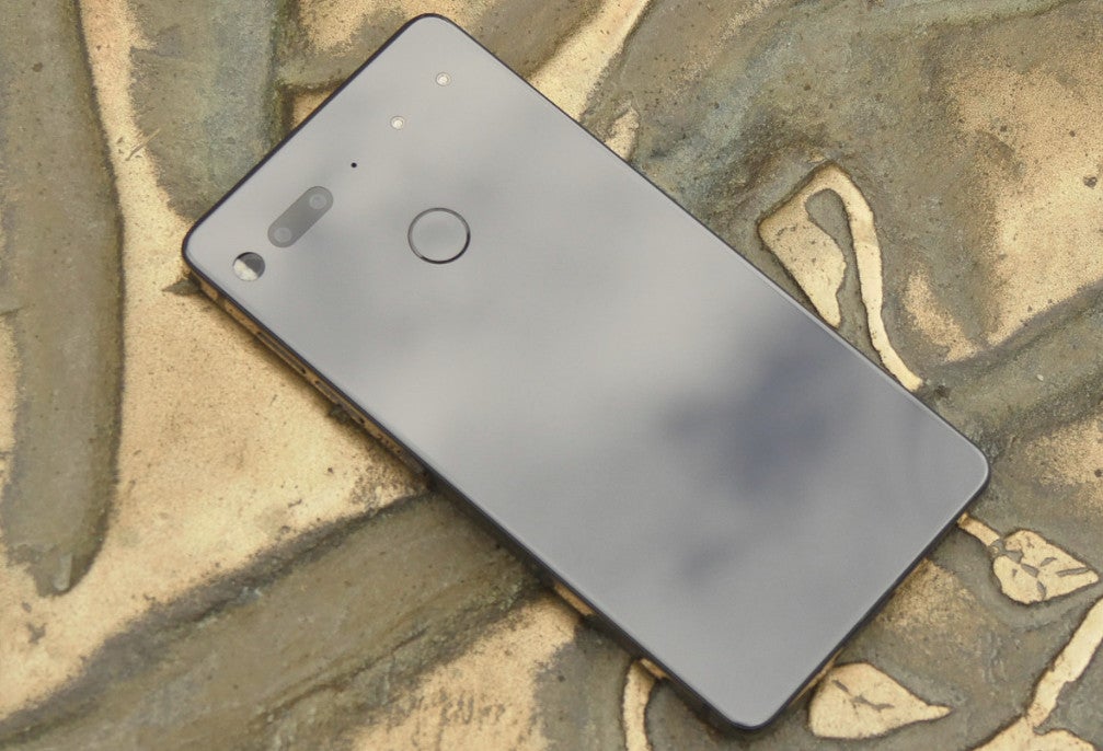 Essential Phone and its camera get important software updates