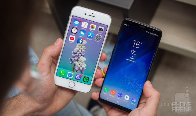 With the iPhone 8, Apple surrenders design leadership to Samsung