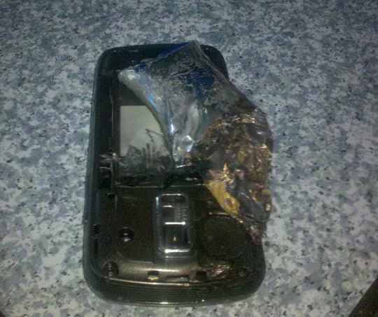 Owner witnesses his Samsung Rogue explode in front of his eyes