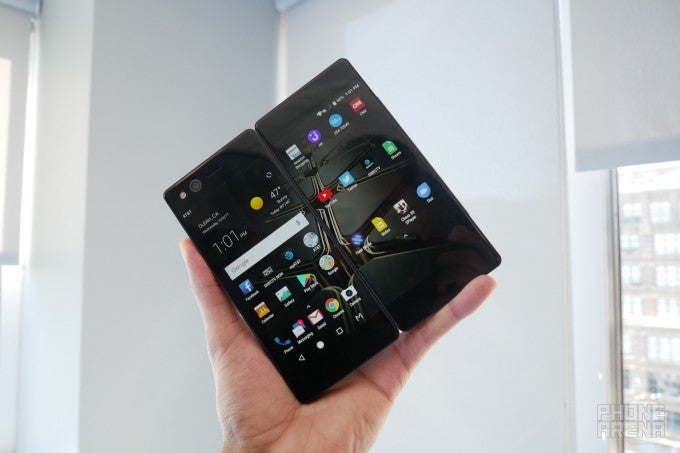 ZTE Axon M hands-on