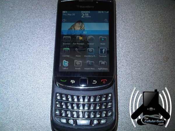 Leaked images of the BlackBerry Bold 9800 Slider shows off its WebKit-based browser