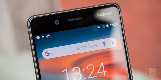 The Nokia 8 screen is not flagship-grade