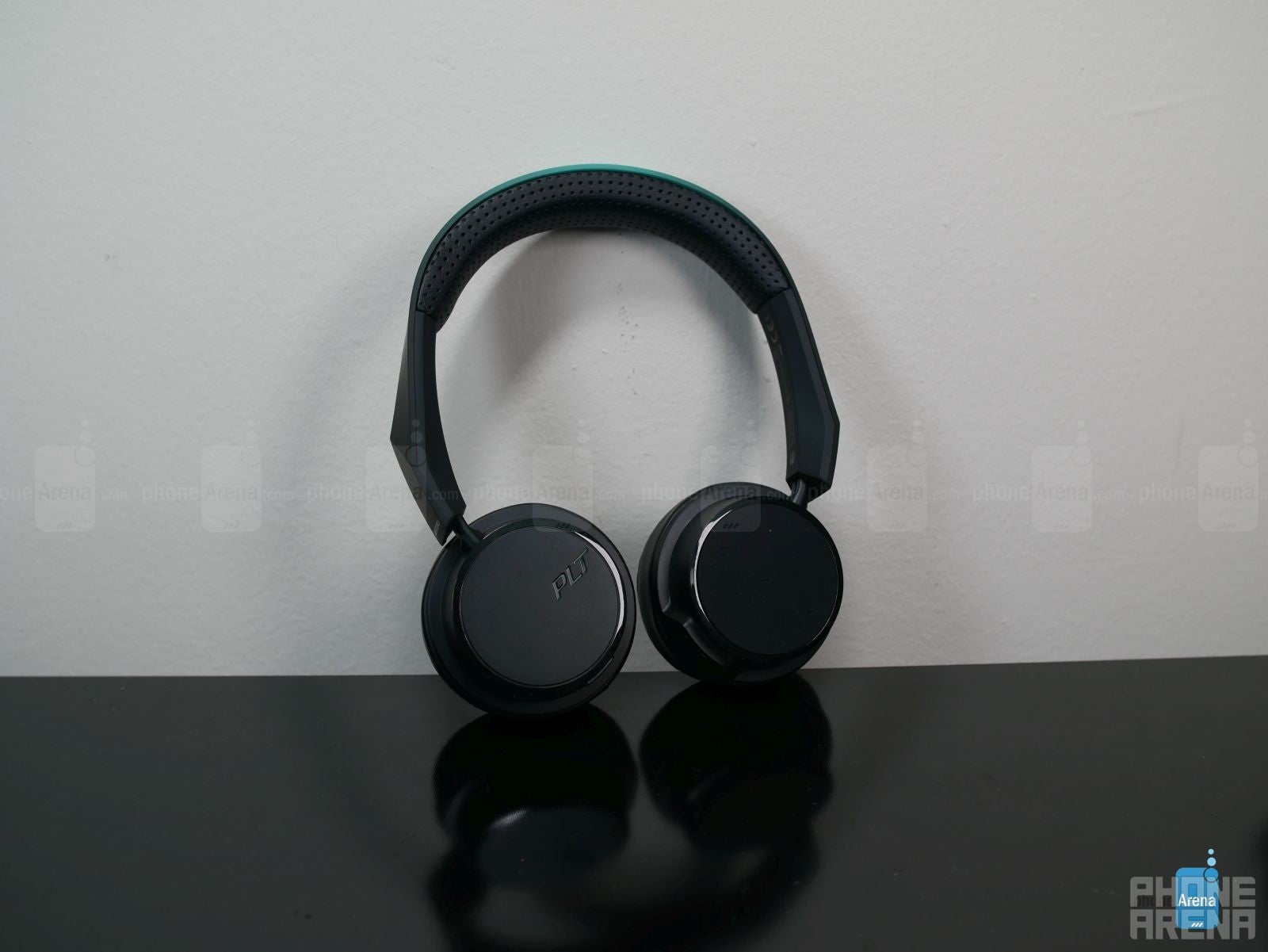 Plantronics BackBeat Fit 500 hands-on