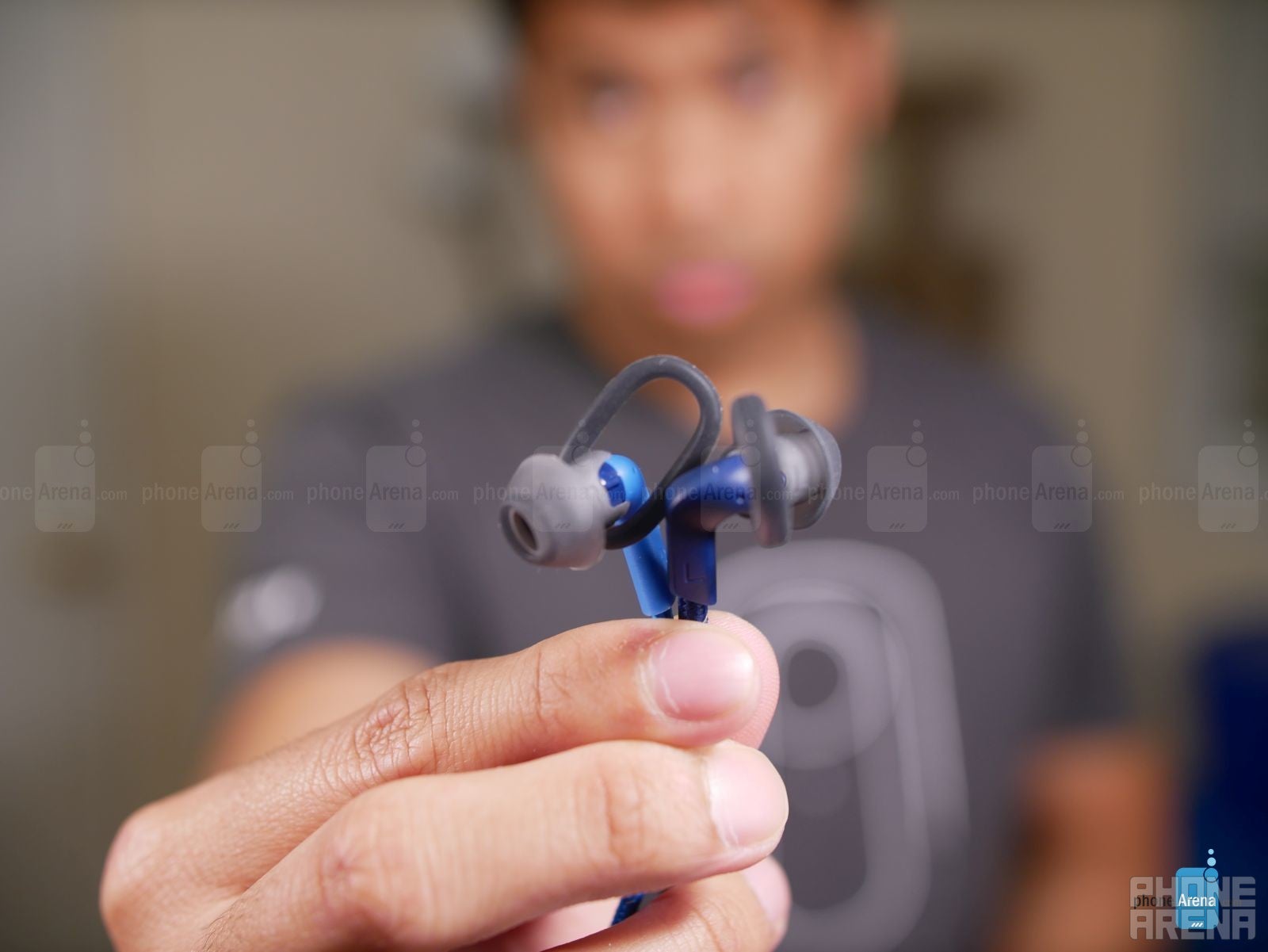 Plantronics BackBeat Fit 300 hands-on