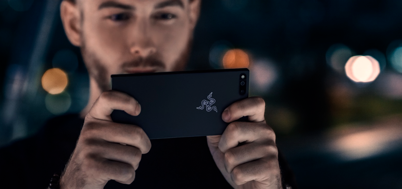 Razer Phone size comparison vs Galaxy Note 8, S8, S8+, Pixel 2 XL, LG V30, iPhone 8 Plus, and all the rest