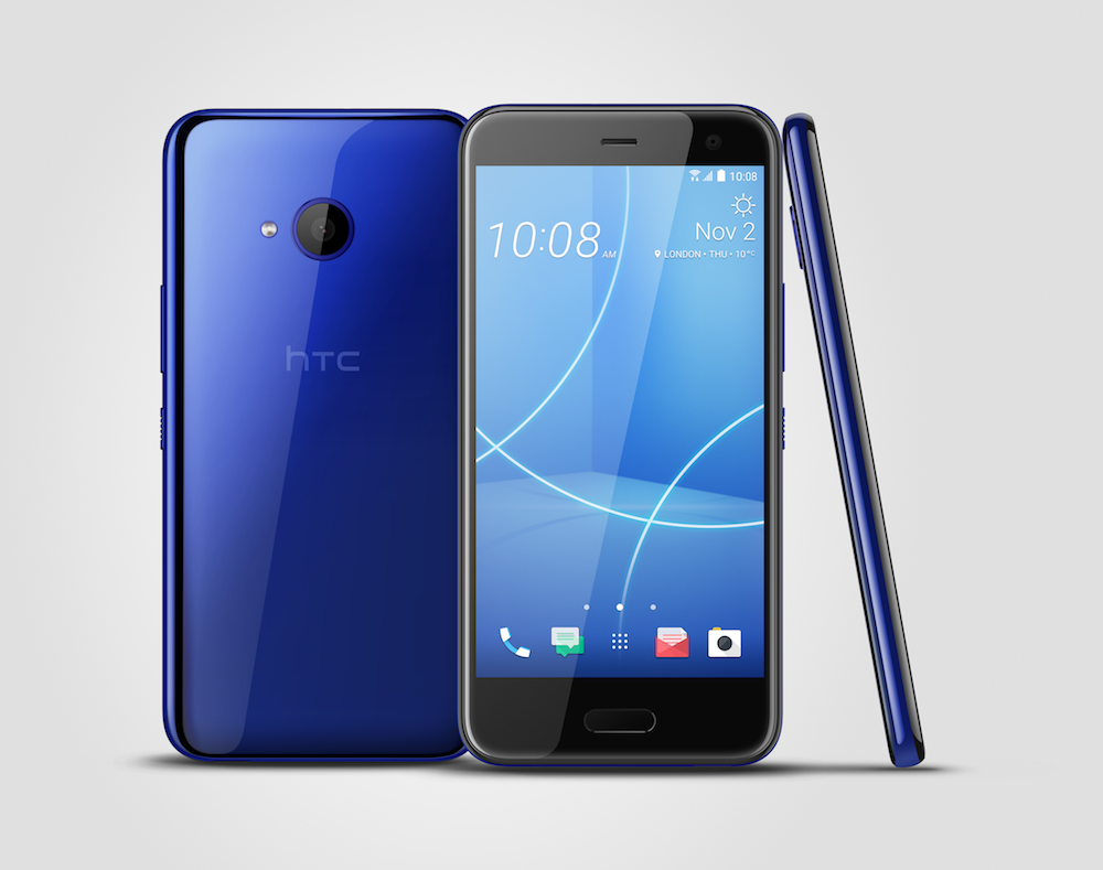 HTC U11 life in the US will come in Sapphire Blue. - HTC U11 life is official, will try to squeeze into your mid-range budget