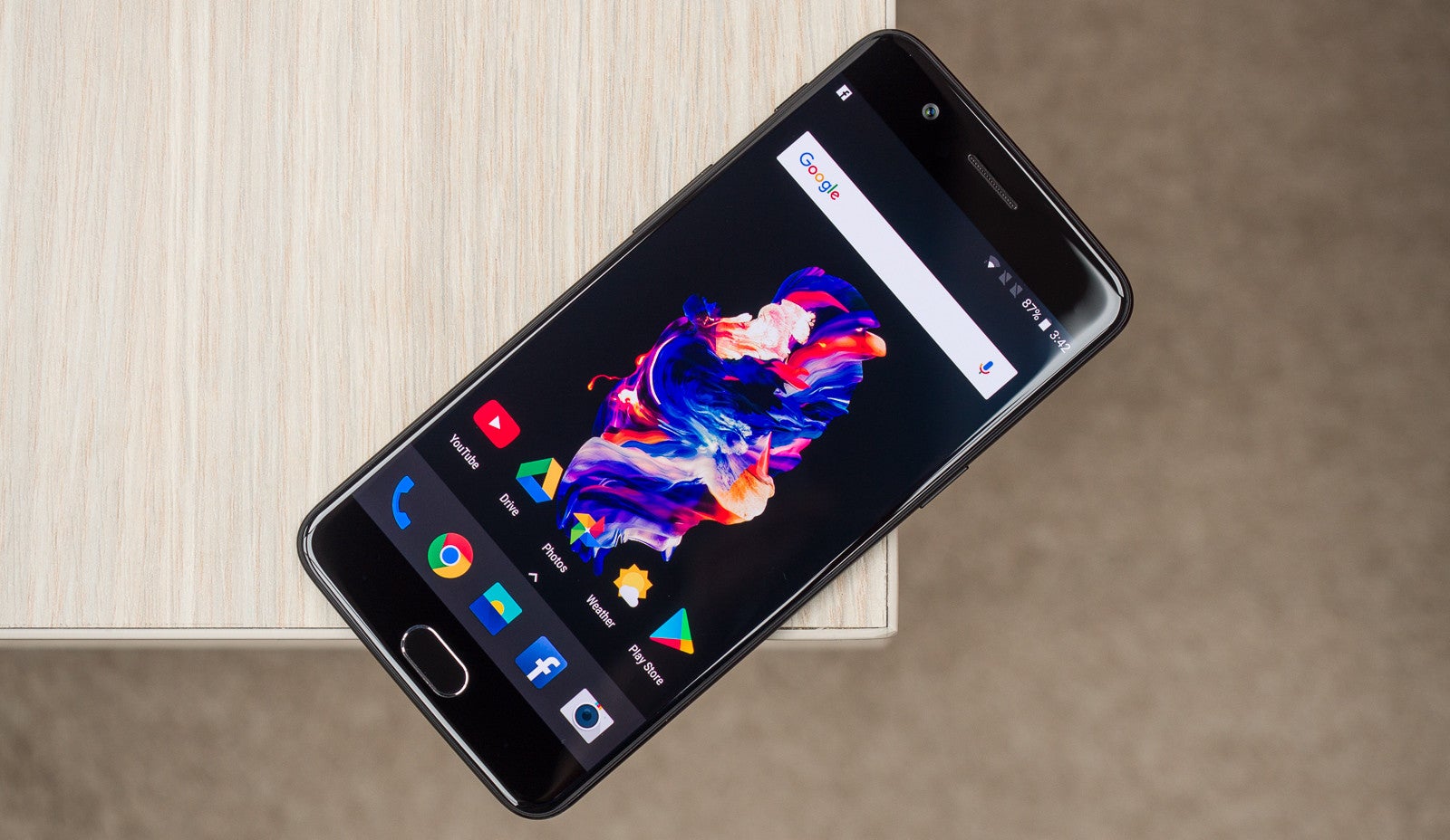 OnePlus 5's new OxygenOS 4.5.14 update adds security patches, optimizations