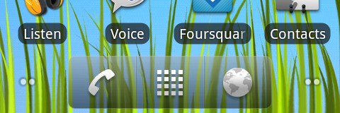 Froyo&#039;s home screen icons open up space for a couple of apps