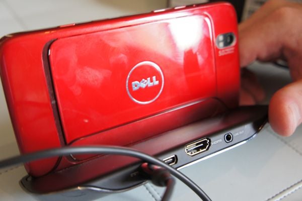 Dell Streak joins the fun with its own HDMI dock