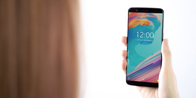 Face Unlock on OnePlus 5T - OnePlus 5T goes official: 6" bezel-less design, better low-light camera, great price