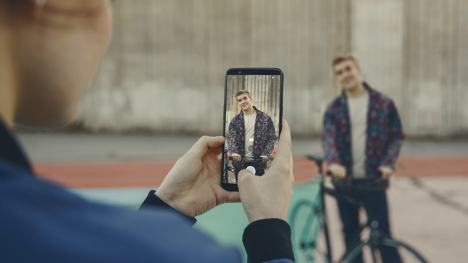 The OnePlus 5T doesn't have a telephoto lens. What's going to happen to Portrait Mode?