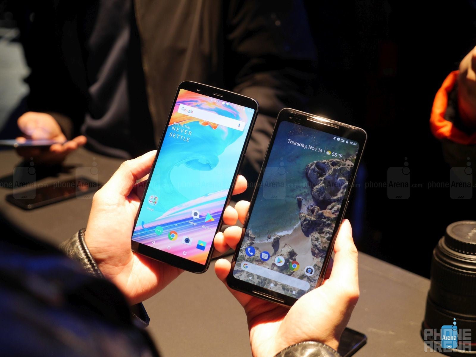 OnePlus 5T vs Google Pixel 2 XL: first look
