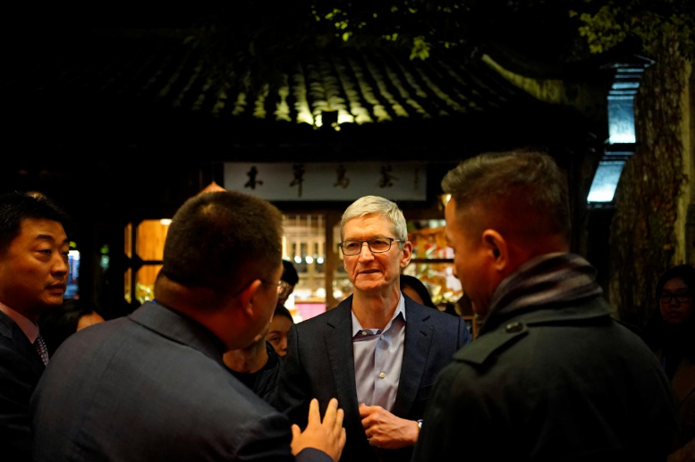 Tim Cook in China shortly before giving a speech at an event held by a regulatory agency in the country - Chinese iOS developers have earned 25% of Apple&#039;s pay outs since the App Store launch