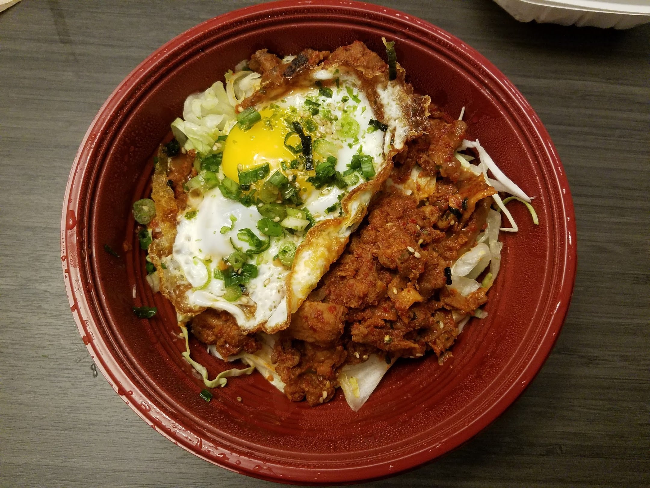 Find stronger light sources to help better capture photos. - How to take better looking foodie pics with your smartphone