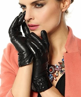 Warmen women's touchscreen gloves - Valentine's Day 2018 tech gift guide: here's what to get for your significant other