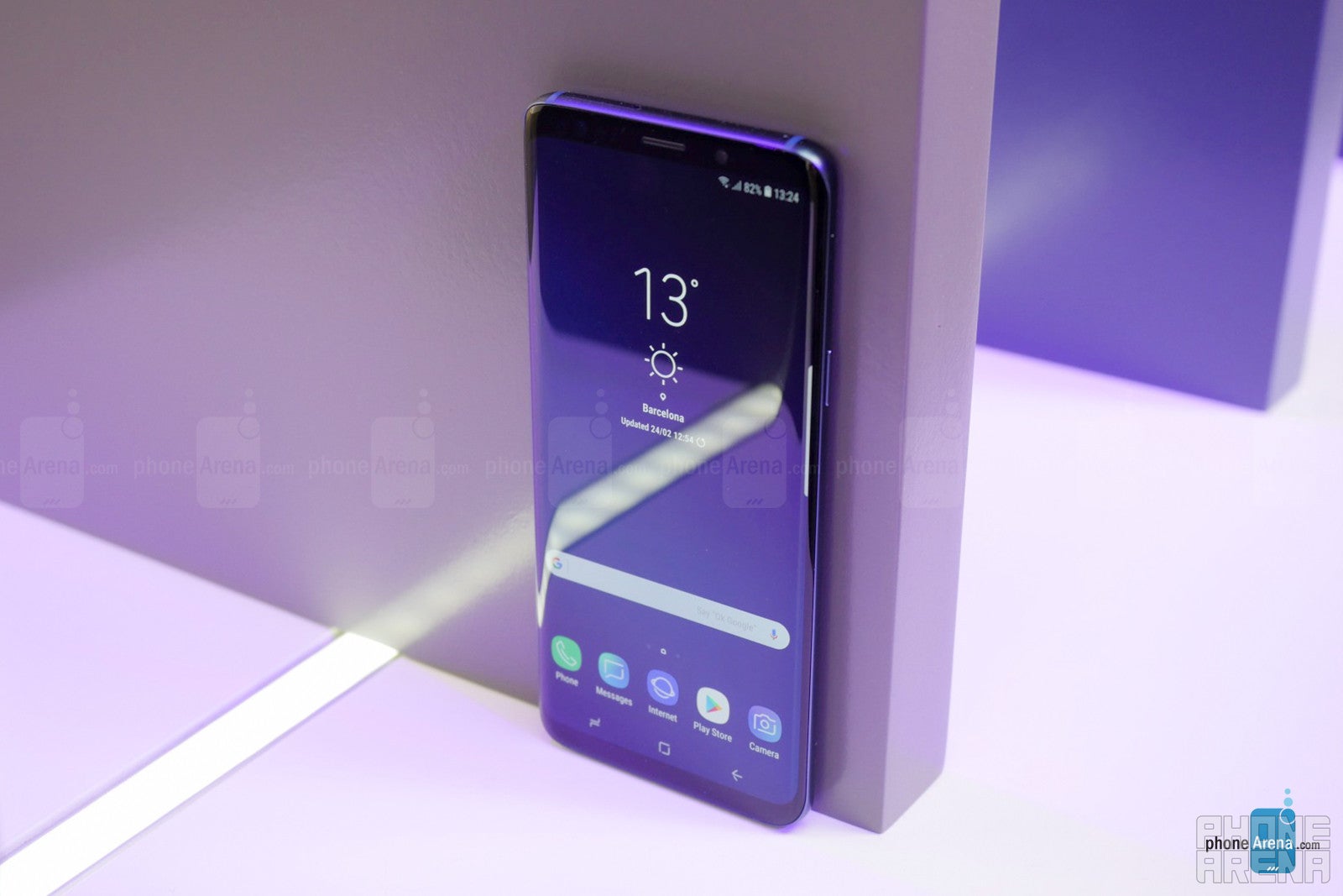 The Samsung Galaxy S9 and S9+ are here: Awesome cameras, dazzling bezel-less design, and power to match