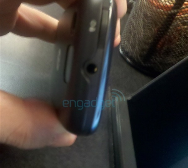 Verizon to offer low-end Motorola Android device with the WX445?