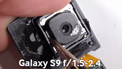 This is how the variable aperture of the Galaxy S9 works