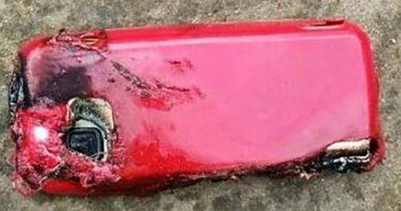 The back of the Nokia 5233 that exploded - Nokia 5233 explodes killing a teenage girl in the middle of a call