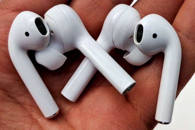What's what now? - Huawei's FreeBuds copy the AirPods, double the battery life