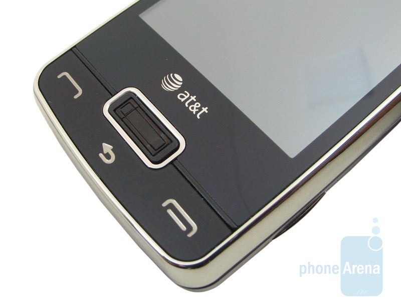 Yes, that&#039;s a fingerprint reader there with the LG eXpo. - Do you remember this phone that had a projector on it back in 2009?