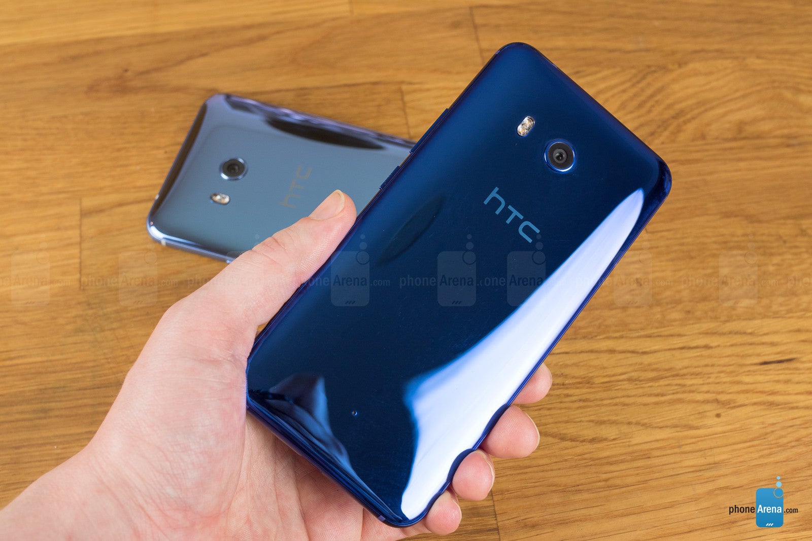 Smartphones that have stereo speakers (2018)