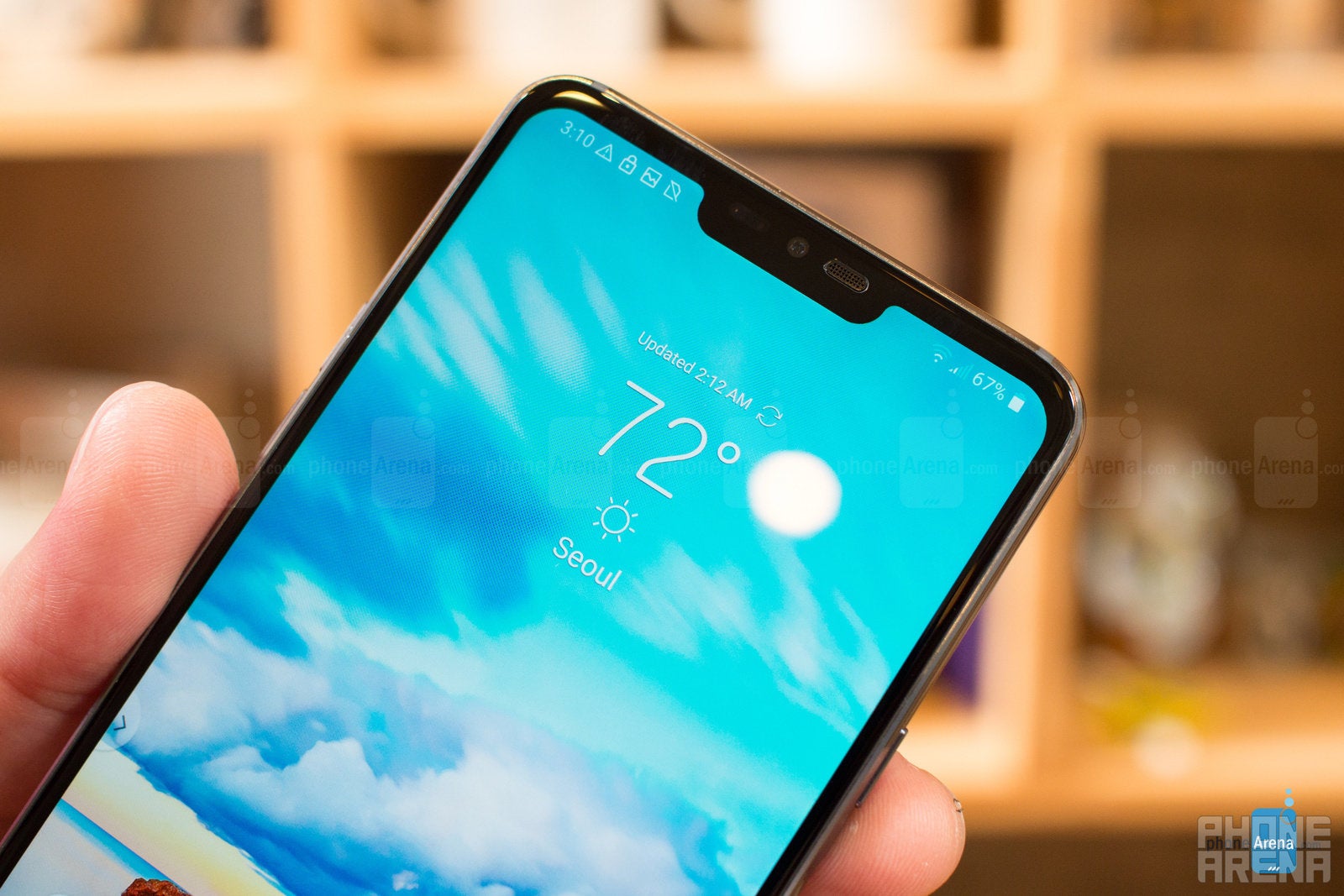 The LG G7 ThinQ adopts the controversial notch design - LG G7 ThinQ Preview: I spent two days with LG&#039;s best phone yet