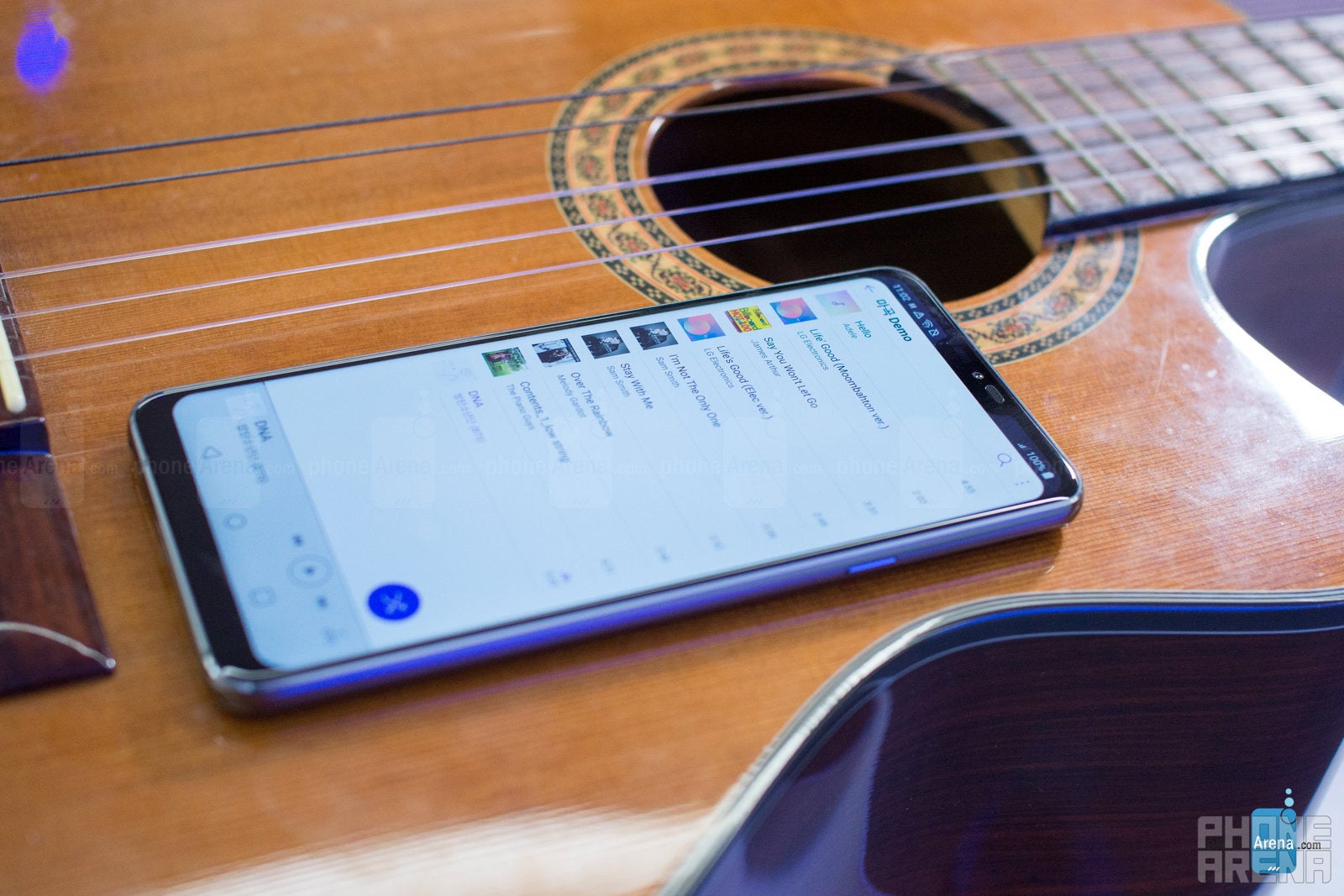 As if by magic, the LG G7 ThinQ sounds much louder when placed on a flat surface - LG G7 ThinQ Preview: I spent two days with LG&#039;s best phone yet