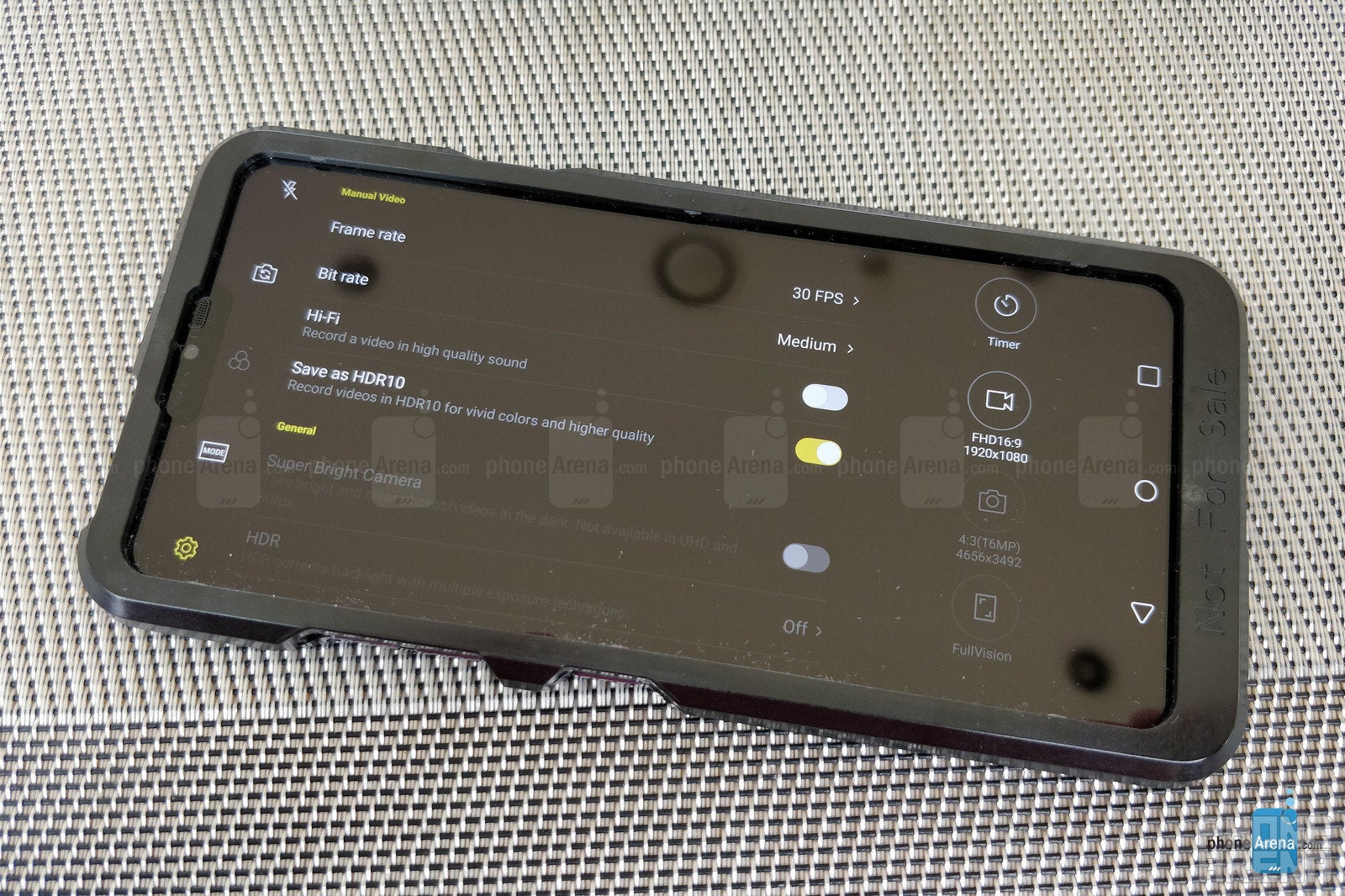 The HDR10 video mode is hidden in the camera&#039;s manual mode. (Pictured is an LG G7 inside a protective case) - The LG G7 ThinQ has a hidden HDR10 video recording mode