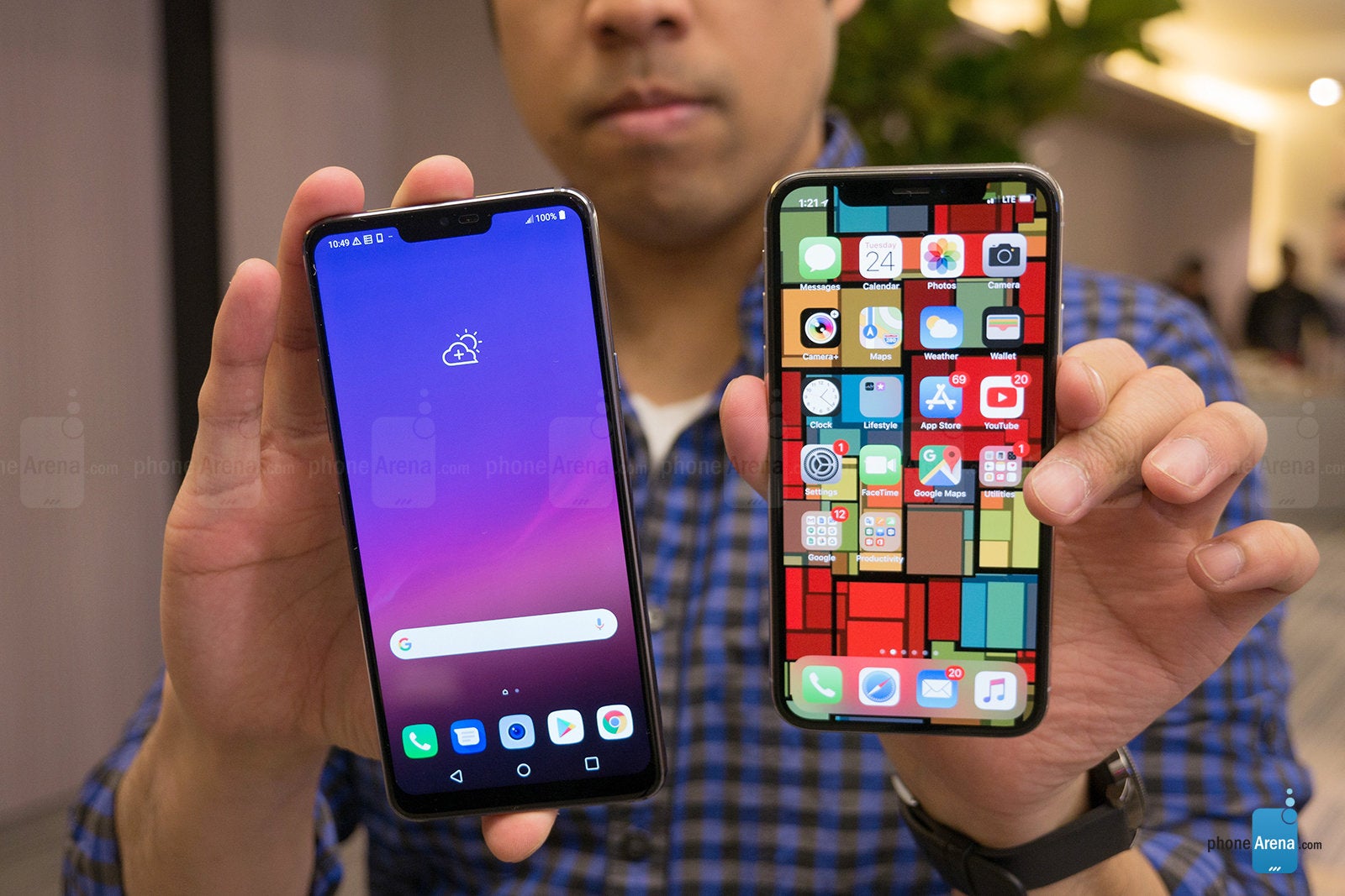 LG G7 ThinQ vs Apple iPhone X first look PhoneArena