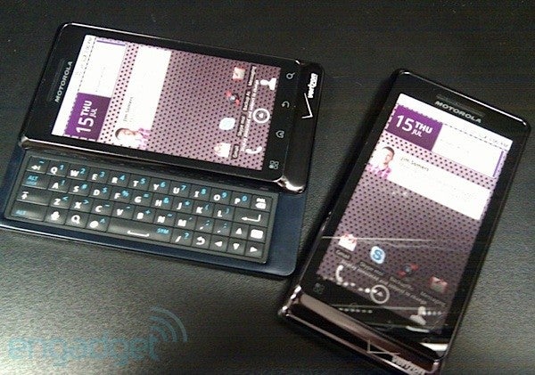 Motorola DROID 2 dummy units start to arrive at select Best Buy locations