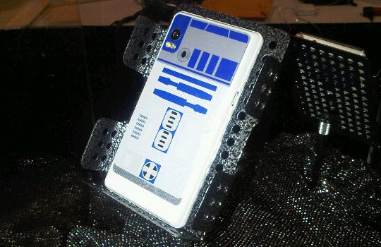 Picture of the DROID 2 R2-D2 model is leaked