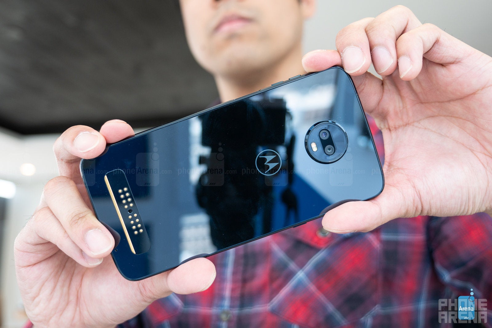 Moto Z3 Play hands-on: a tougher sell this time around