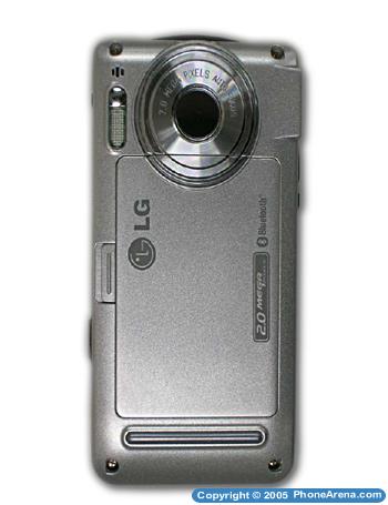 LG P7200 - 2-megapixel camera phone in RAZR style was approved by the FCC