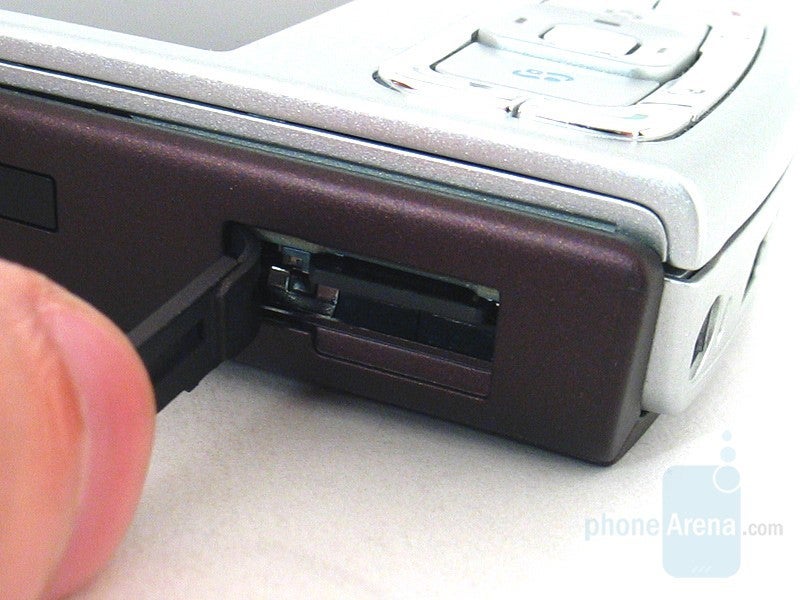 Unlike today&#039;s smartphones, the Nokia N95 featured an easy to access microSD card slot. - The Nokia N95 broke down barriers before the iPhone