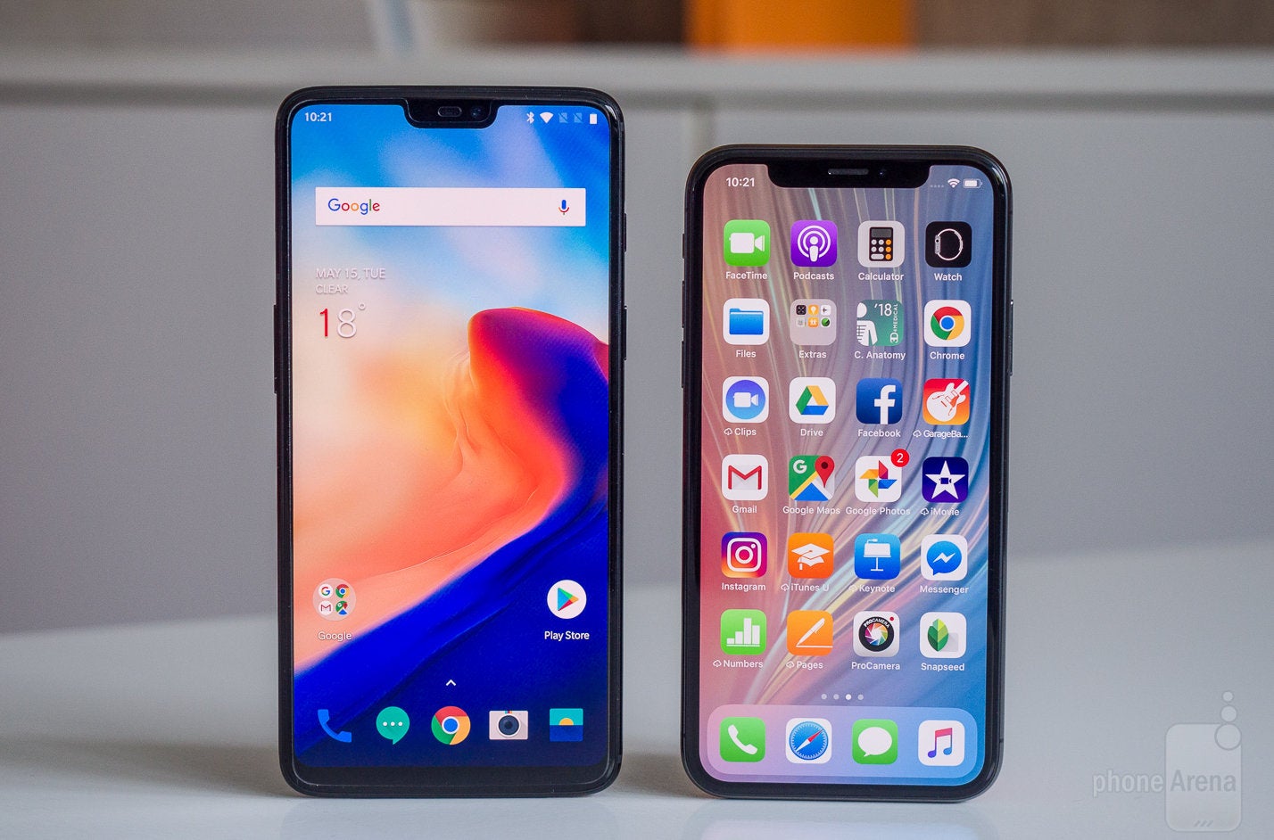 OnePlus 6 vs. Apple iPhone X - 2019's OnePlus 7 could be released by US carriers as one of the world's first 5G phones