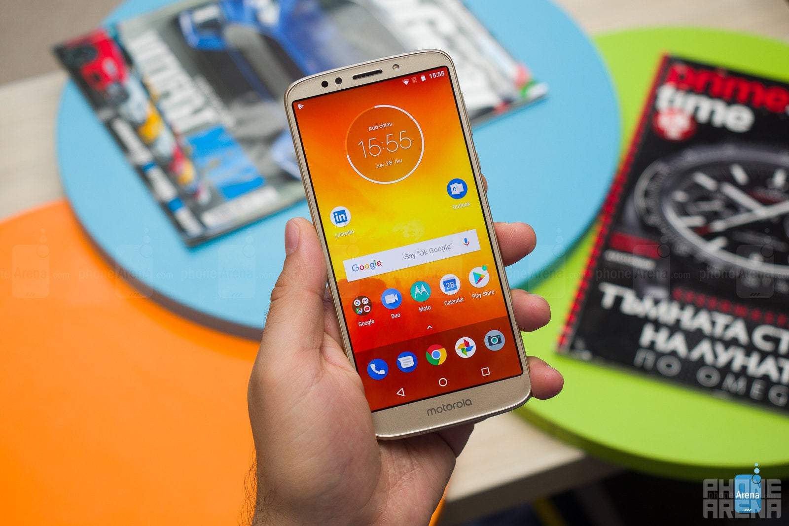 Moto E5 hands-on: big battery and clean Android on the cheap