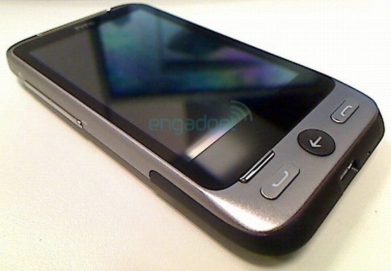 Pictures of an AT&amp;T-bound HTC F8181 with the Brew mobile platform surface