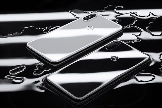 Motorola P30 goes official as China's latest low-cost iPhone X clone